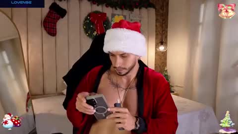 Snapshot of seth_vega_ chatting on December 2024 06:28:02 PM HEY IM SETH online show from December 2024 06:28:02 PM