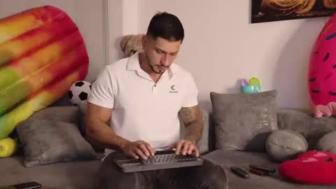 Snapshot of seth_vega_ chatting on June 2026 02:23:02 AM HEY IM SETH online show from June 2026 02:23:02 AM