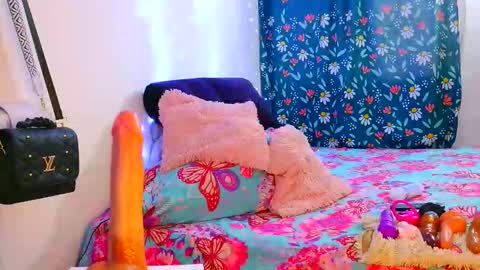 Snapshot of sex_forever77 chatting on March 2026 05:04:02 AM Karol y antony online show from March 2026 05:04:02 AM