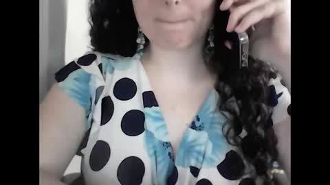 Snapshot of sexcoppia_24 chatting on May 2026 08:11:01 AM sexcoppia_24 online show from May 2026 08:11:01 AM