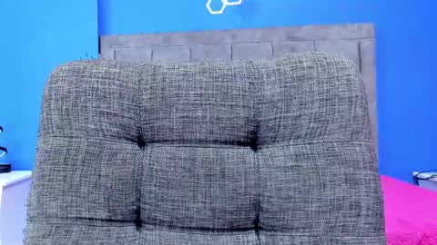 Snapshot of sexfenix_ chatting on February 2025 03:57:02 AM karen and camilo online show from February 2025 03:57:02 AM