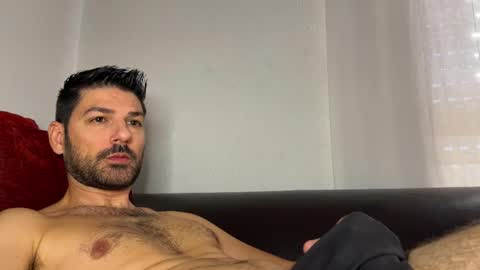 Snapshot of sexfriendch chatting on October 2025 09:35:02 AM Lucenzo online show from October 2025 09:35:02 AM