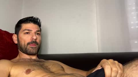 Snapshot of sexfriendch chatting on November 2025 03:22:01 PM Lucenzo online show from November 2025 03:22:01 PM