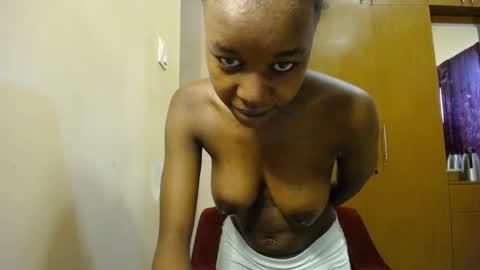 Snapshot of sexie_desire chatting on April 2026 05:26:02 AM Mari online show from April 2026 05:26:02 AM