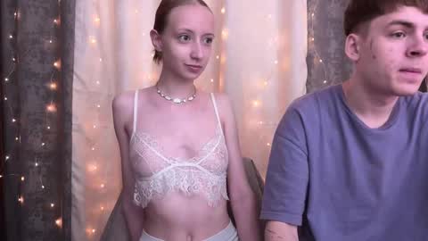 Jennis and OliverPvt is open online show from December 2024 06:17:02 PM