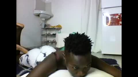 Snapshot of sexqueen02 chatting on February 2025 09:08:02 AM sexqueen02 online show from February 2025 09:08:02 AM