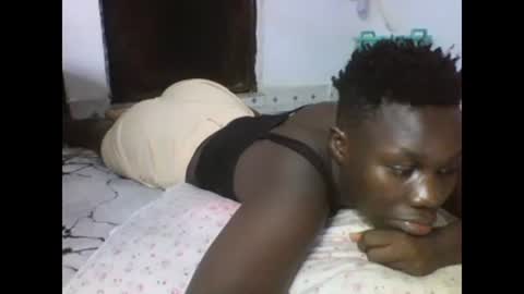 Snapshot of sexqueen02 chatting on February 2025 05:45:01 AM sexqueen02 online show from February 2025 05:45:01 AM