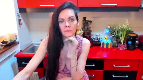 Snapshot of sexqueen1111 chatting on February 2025 01:24:02 AM sexqueen1111 online show from February 2025 01:24:02 AM