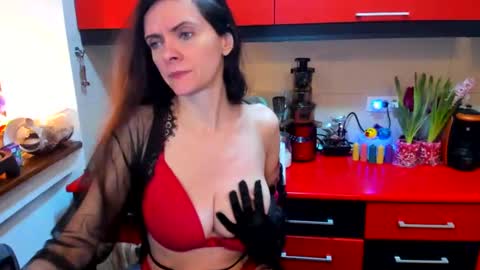 Snapshot of sexqueen1111 chatting on February 2025 10:31:01 PM sexqueen1111 online show from February 2025 10:31:01 PM