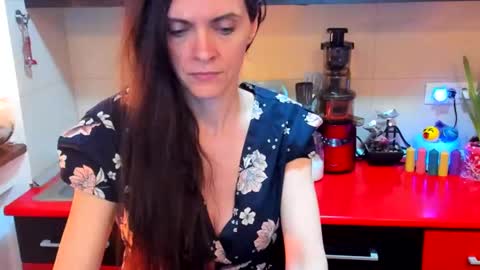 Snapshot of sexqueen1111 chatting on February 2025 07:44:01 AM sexqueen1111 online show from February 2025 07:44:01 AM