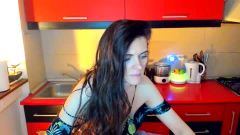 Snapshot of sexqueen1111 chatting on October 2025 05:26:02 AM sexqueen1111 online show from October 2025 05:26:02 AM