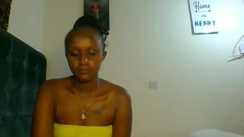 Snapshot of sexsy_sally chatting on December 2024 10:30:01 PM sexsysally online show from December 2024 10:30:01 PM