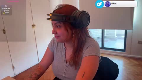 Snapshot of sexualmindset chatting on December 2024 08:28:02 PM Andrea online show from December 2024 08:28:02 PM