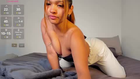 Snapshot of sexualmindset chatting on January 2025 07:06:02 PM Andrea online show from January 2025 07:06:02 PM