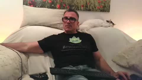 Snapshot of sexurbation chatting on May 2026 08:24:02 PM Sexurbation online show from May 2026 08:24:02 PM