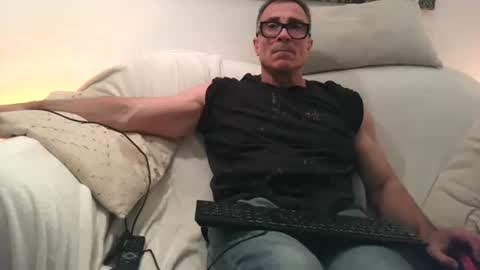 Snapshot of sexurbation chatting on May 2026 09:31:01 PM Sexurbation online show from May 2026 09:31:01 PM