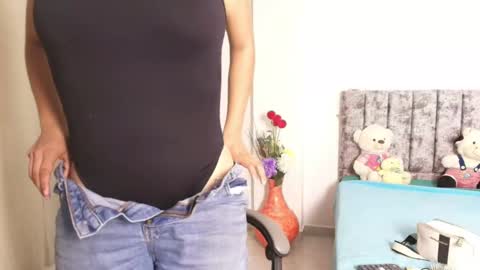 Snapshot of sexx__scarlett chatting on January 2026 05:23:02 AM scarlet online show from January 2026 05:23:02 AM