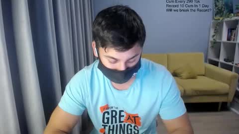 Tommy online show from October 2025 07:37:02 PM