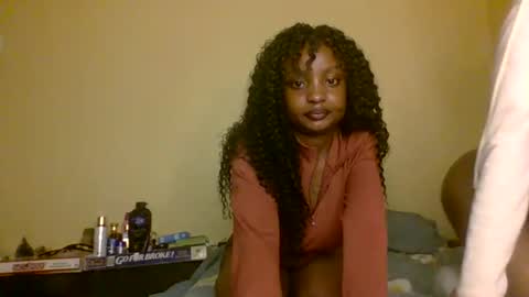 Snapshot of sexxy_daisyy chatting on October 2025 04:07:02 AM sexxy_daisyy online show from October 2025 04:07:02 AM