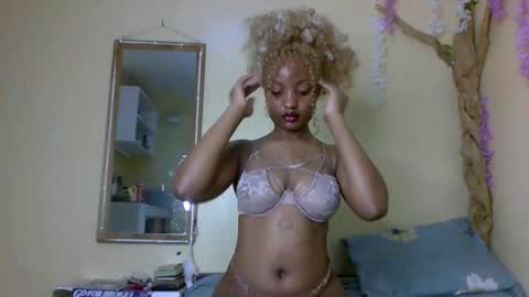 Snapshot of sexxy_daisyy chatting on November 2025 02:39:02 AM sexxy_daisyy online show from November 2025 02:39:02 AM
