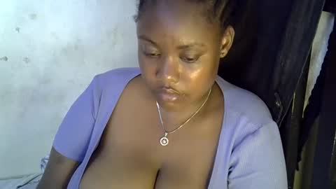 Snapshot of sexxy_mish chatting on October 2025 01:44:01 PM sexxy_mish online show from October 2025 01:44:01 PM