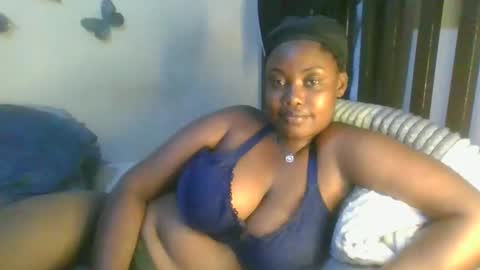 Snapshot of sexxy_mish chatting on January 2026 05:04:01 PM sexxy_mish online show from January 2026 05:04:01 PM