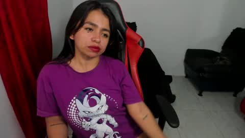 Snapshot of sexxyhot23 chatting on March 2025 04:46:01 AM LINDA online show from March 2025 04:46:01 AM