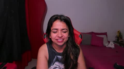 Snapshot of sexxyhot23 chatting on April 2026 03:24:01 AM LINDA online show from April 2026 03:24:01 AM