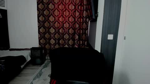 Sexxymuscles4U online show from November 2025 09:09:02 AM