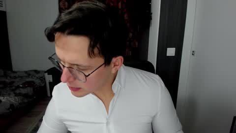 Sexxymuscles4U online show from January 2026 12:42:01 PM