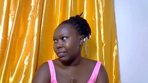 Snapshot of sexy40608102 chatting on January 2026 01:29:01 AM CurvyGoddess online show from January 2026 01:29:01 AM