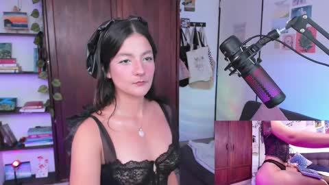 sexy__emma online show from October 2025 07:53:01 PM