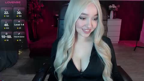 Alexia online show from October 2025 03:36:01 PM