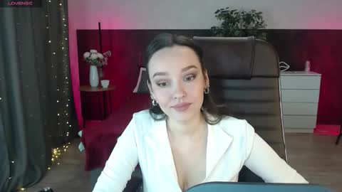 Alexia online show from October 2025 11:09:01 AM