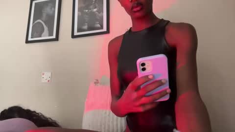 Snapshot of sexy_aluna chatting on September 2025 10:59:02 PM sexy_aluna online show from September 2025 10:59:02 PM