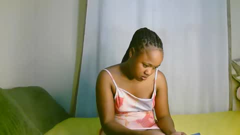 Ariana online show from October 2025 01:22:01 PM