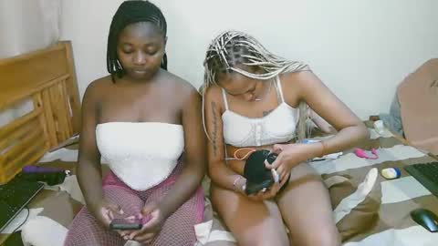 sexy_bluegirl online show from April 2026 02:39:02 AM