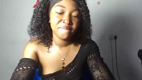 sexy_bluey247 online show from December 2025 07:24:01 AM