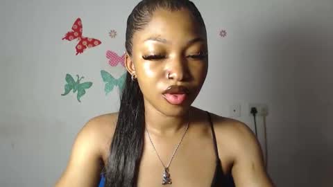 Snapshot of sexy_bluey247 chatting on January 2026 02:43:01 PM sexy_bluey247 online show from January 2026 02:43:01 PM