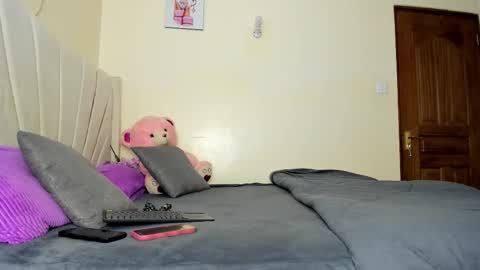 Snapshot of sexy_celena chatting on September 2025 01:43:02 PM Celena Selena online show from September 2025 01:43:02 PM