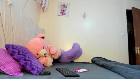 Snapshot of sexy_celena chatting on December 2025 11:19:01 AM Celena Selena online show from December 2025 11:19:01 AM