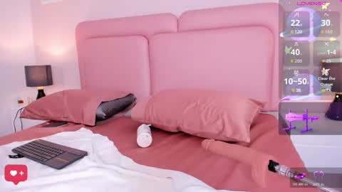 sexy_curlylady online show from February 2026 05:01:02 AM