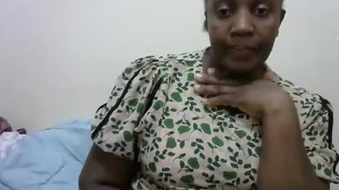 Sweet Dee online show from May 2026 05:24:01 AM