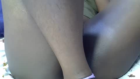 Snapshot of sexy_esther92 chatting on February 2025 03:43:02 PM sexy_esther92 online show from February 2025 03:43:02 PM