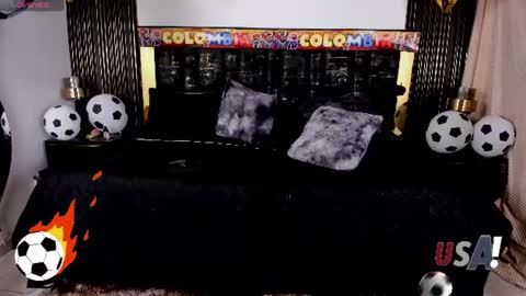Snapshot of sexy_hot_milf_ chatting on June 2026 10:01:02 PM Dafne online show from June 2026 10:01:02 PM