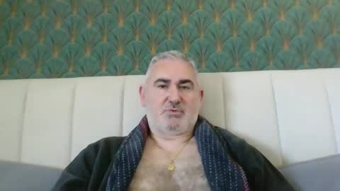 Antonio online show from April 2026 01:41:01 PM