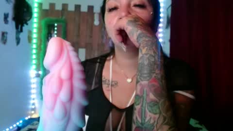 Snapshot of sexy_lolas chatting on January 2025 04:12:01 AM sexy lolas online show from January 2025 04:12:01 AM