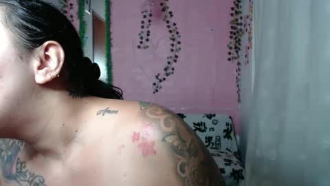 Snapshot of sexy_lolas chatting on March 2025 12:54:02 AM sexy lolas online show from March 2025 12:54:02 AM