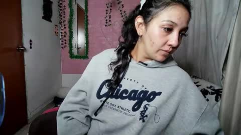 Snapshot of sexy_lolas chatting on September 2025 05:09:02 AM sexy lolas online show from September 2025 05:09:02 AM