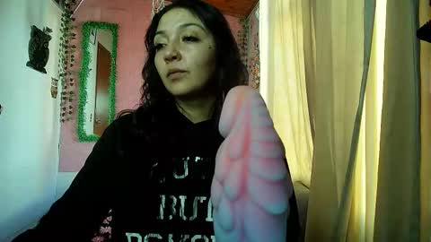 Snapshot of sexy_lolas chatting on December 2025 08:58:01 PM sexy lolas online show from December 2025 08:58:01 PM